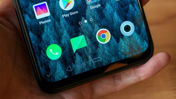 Bấm nhẹ lên trên màn hình điện thoại Oppo