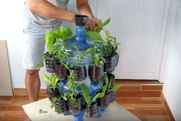 Bật mí cách làm tháp rau sạch siêu đơn giản