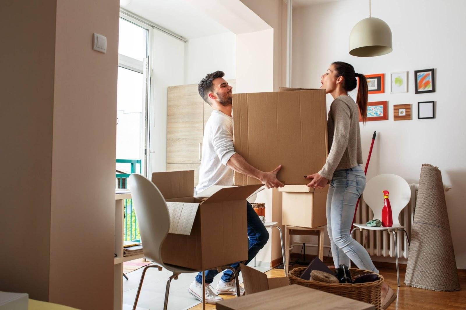 Dọn đồ sang nhà mới trước khi vào nhà. Có nên chuyển đồ vào nhà mới trước khi nhập trạch không? - Vua Nệm