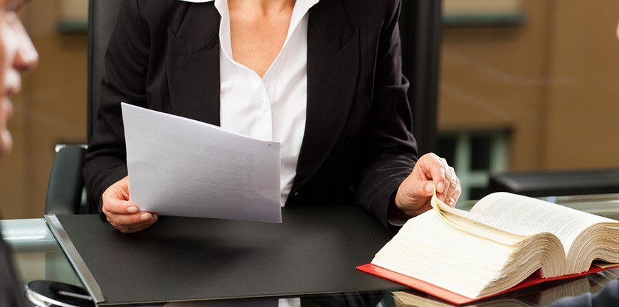 Trường Luật | Đi học Trường Luật ở đâu? 9 Trung cấp Luật