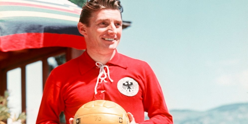 Top 10 cầu thủ bóng đá hạng 2 Đức xuất sắc nhất trong lịch sử