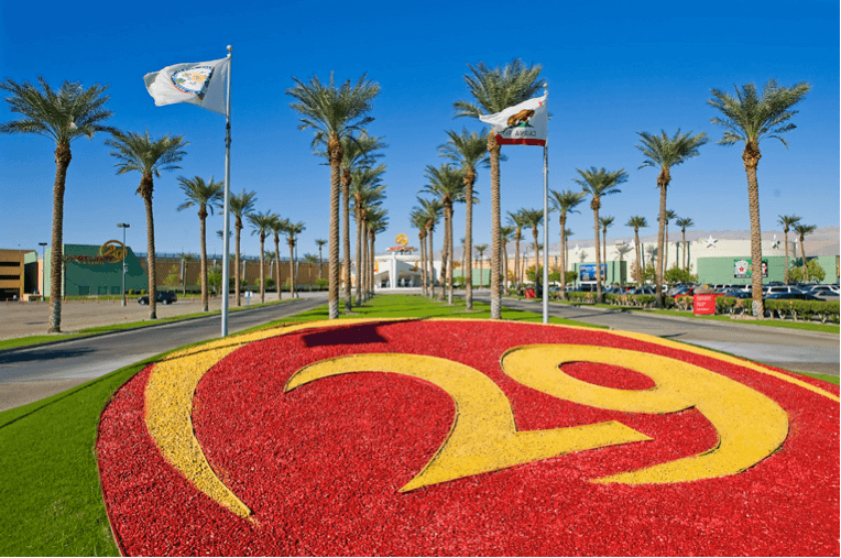 Sòng bạc tốt nhất trong Đế chế nội địa để quay bánh xe và chia bài