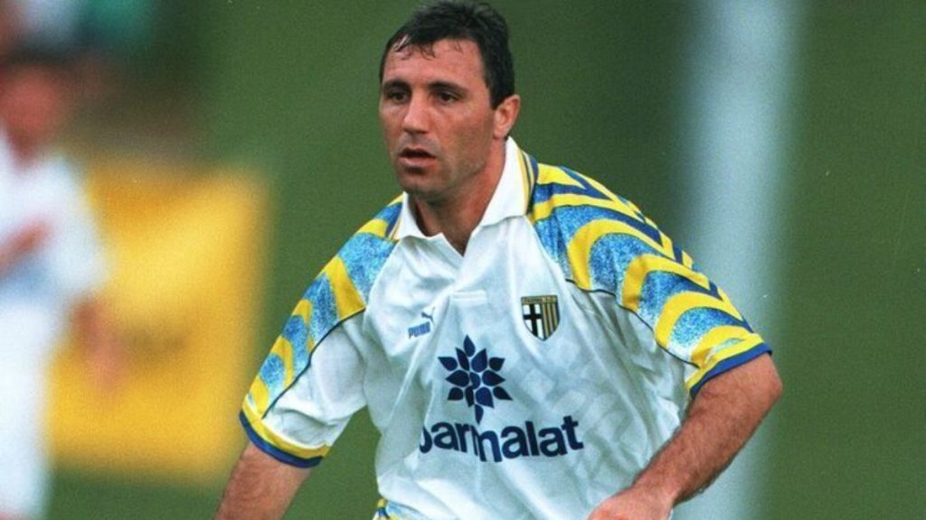 Tiểu sử Hristo Stoichkov - Footbalium