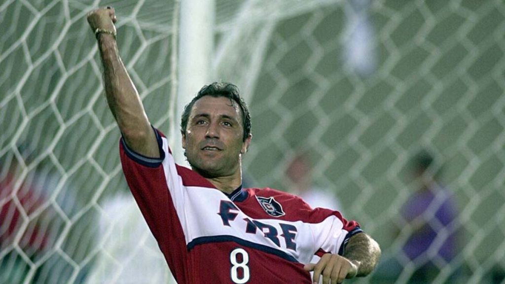 Tiểu sử Hristo Stoichkov - Footbalium