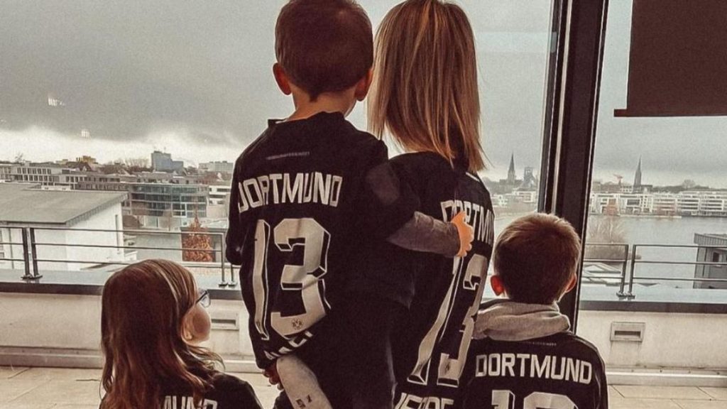 Tiểu sử Raphaël Guerreiro - Footbalium